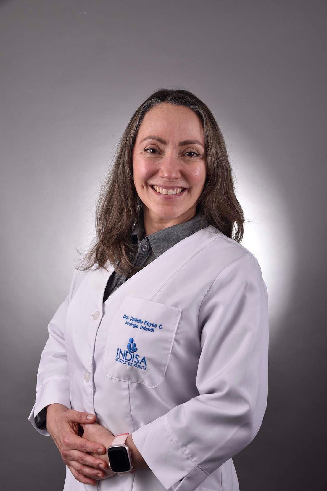 13078332-5 - DANIELLE SIMONNE REYES CABALA - UROLOGÍA