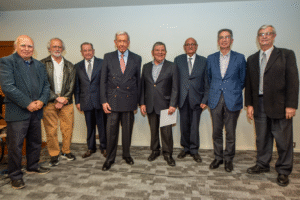 AMCI realiza emotivo homenaje
