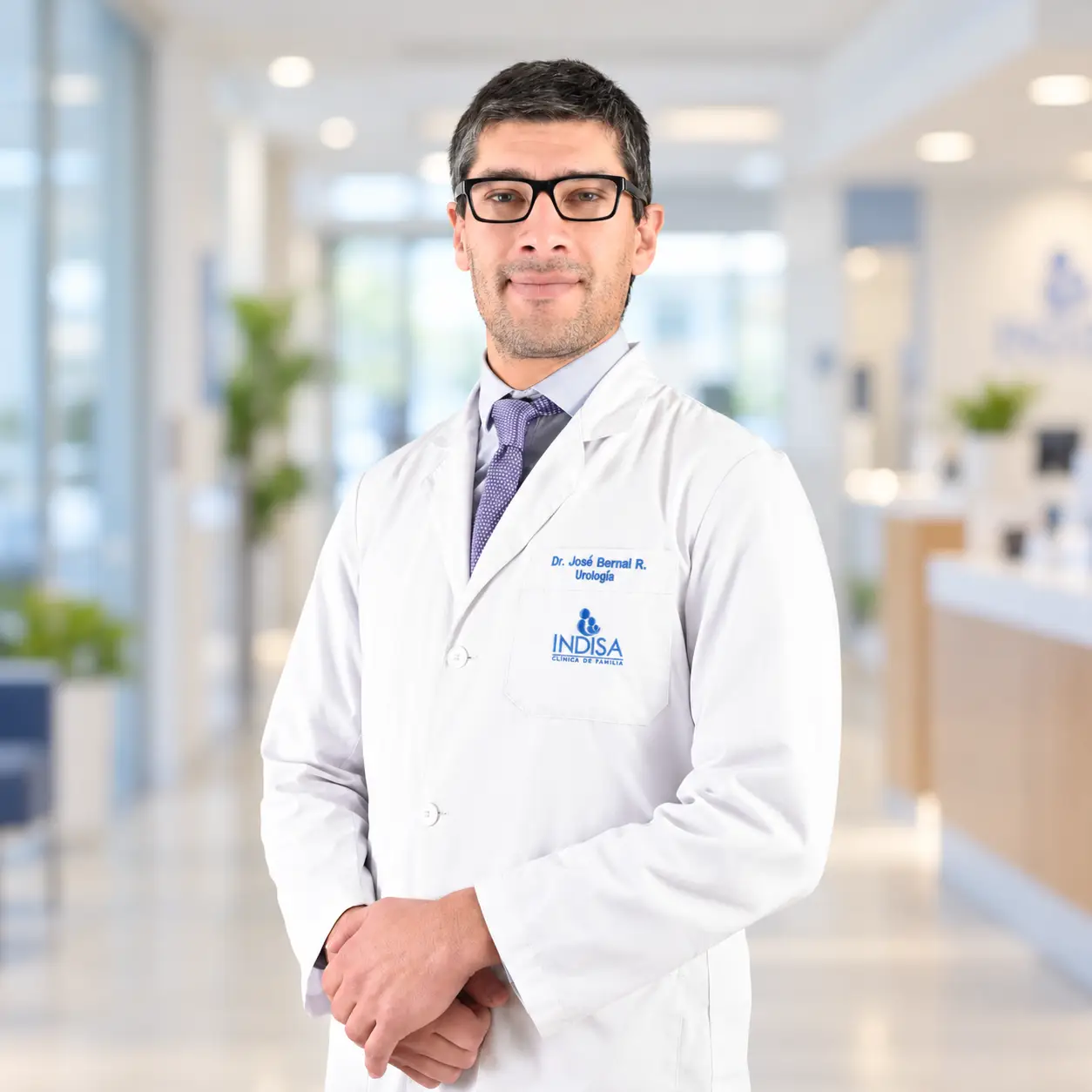 Dr. José Bernal, urólogo de Clínica INDISA